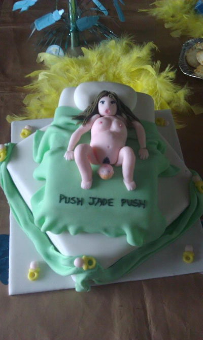 funny-baby-shower-cakes-28