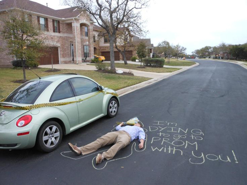 funny-prom-proposals-dying-prom