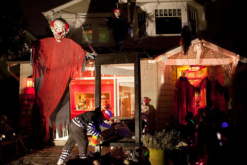 scary halloween decorations